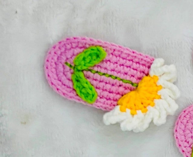 Daisy Bloom Crochet Clip set